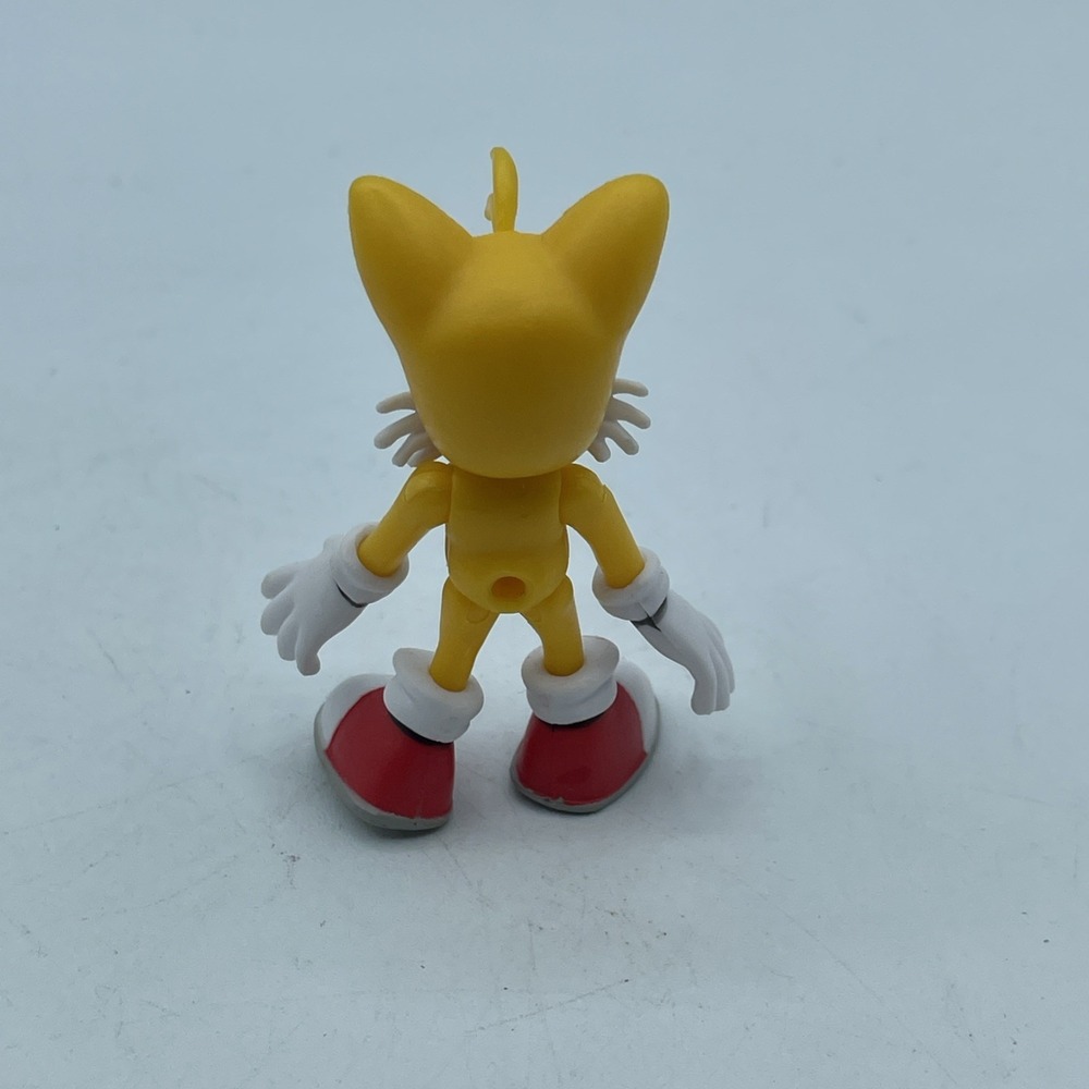 Sonic the Hedgehog Tails Poseable Jakks Action Figure 2.5" - Picture 2 of 8